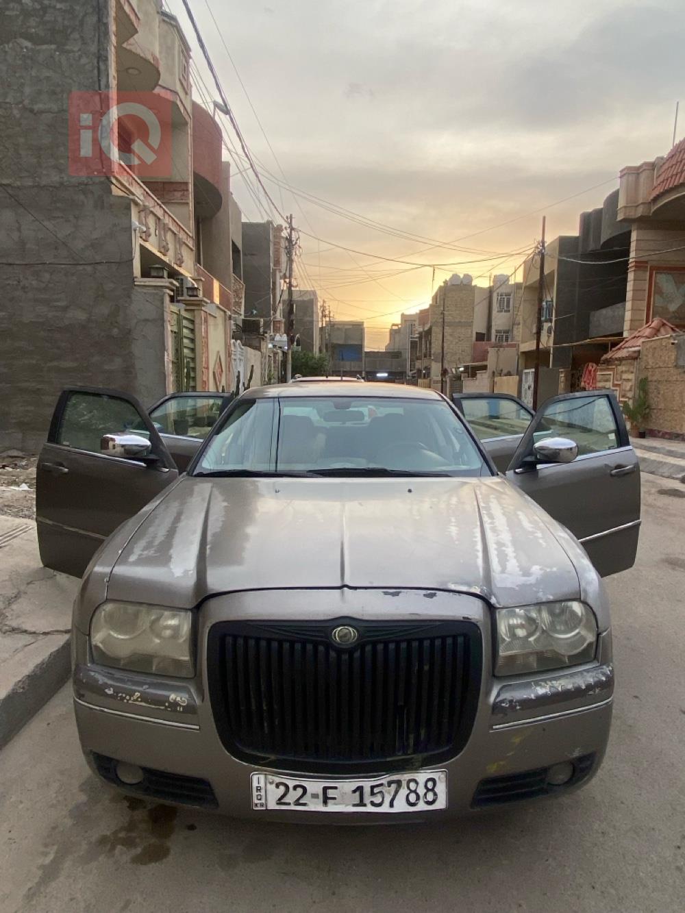 کرایسلەر 300